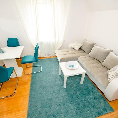 Apartment With View Zirovnica Kültér fotó