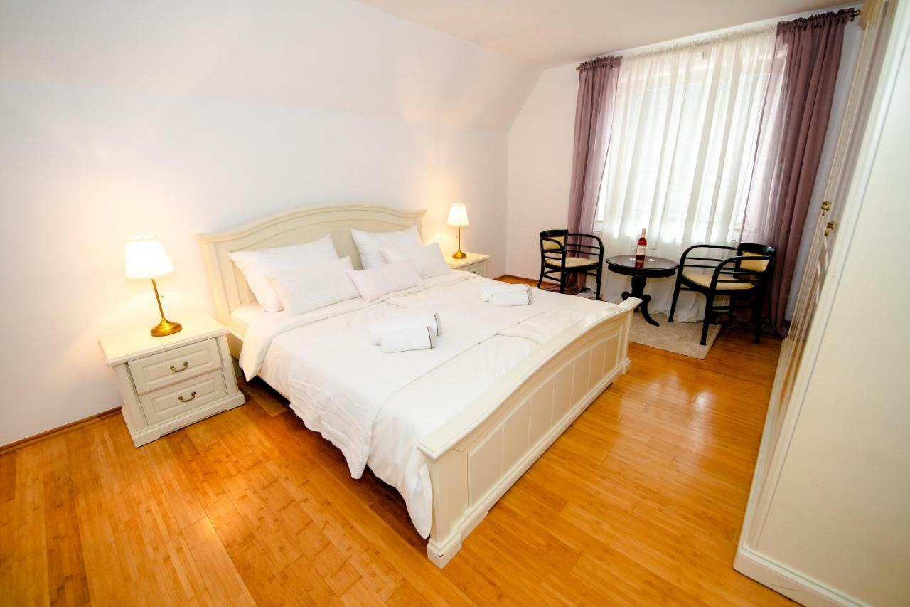 Apartment With View Zirovnica Kültér fotó